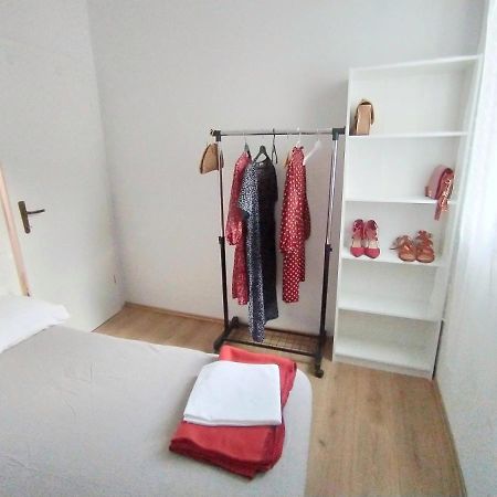 Modern Apartment With 3 Bedrooms มาคาร์สกา ภายนอก รูปภาพ